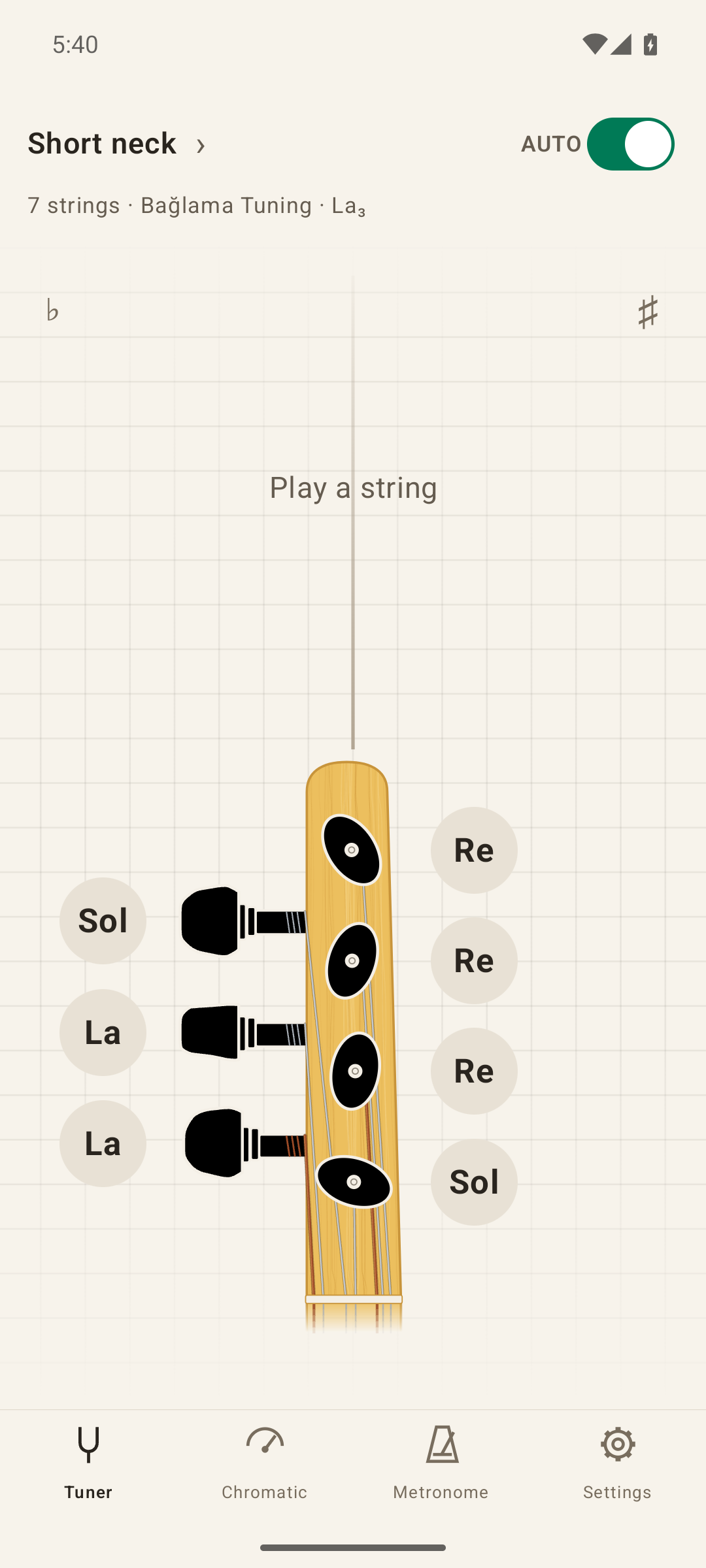 Bağlama Tuner in its warm appearance, showing a seven-string short neck saz with the target note beside each tuning peg.